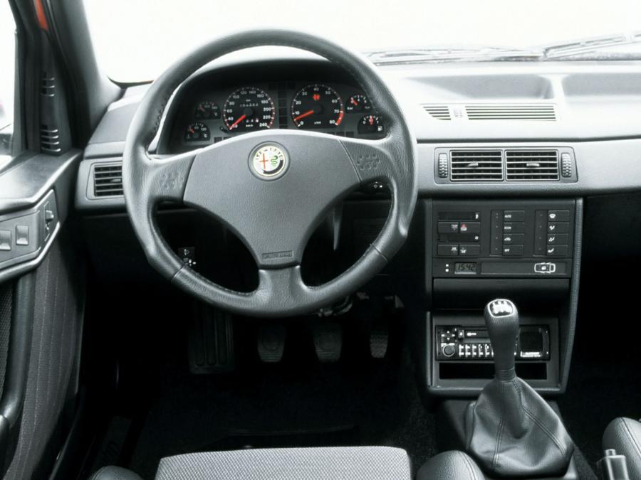 Торпедо Alfa Romeo 155 (167) 1995 года  (фото 4 из 17)